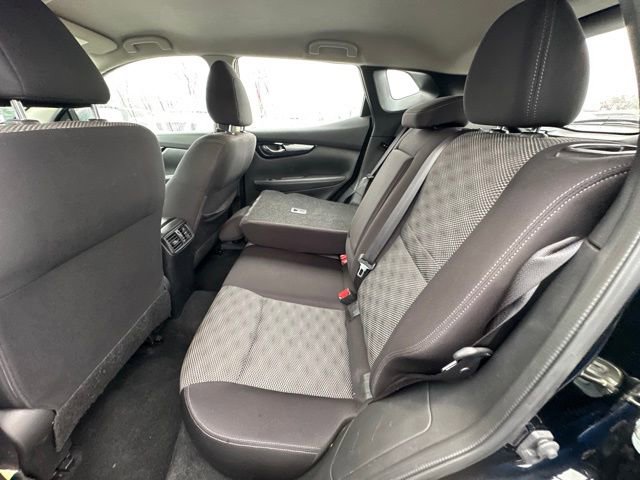 Used 2018 Nissan Rogue Sport SV AWD/4WD image 27