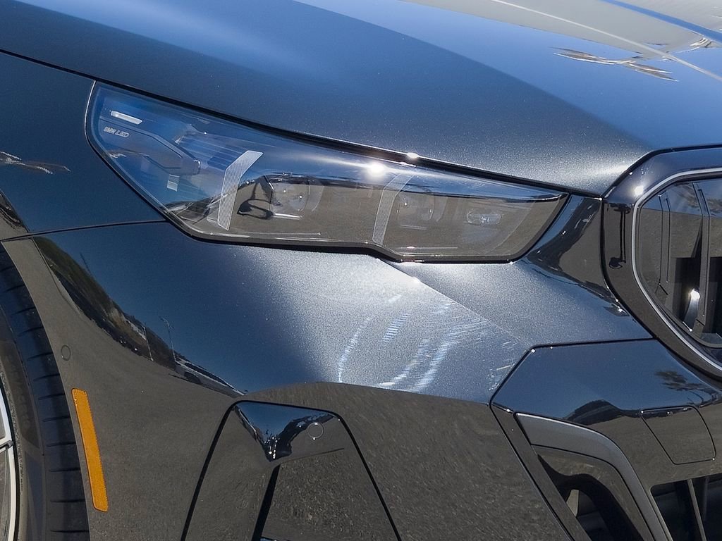 New 2026 BMW i5 eDrive40 image 5