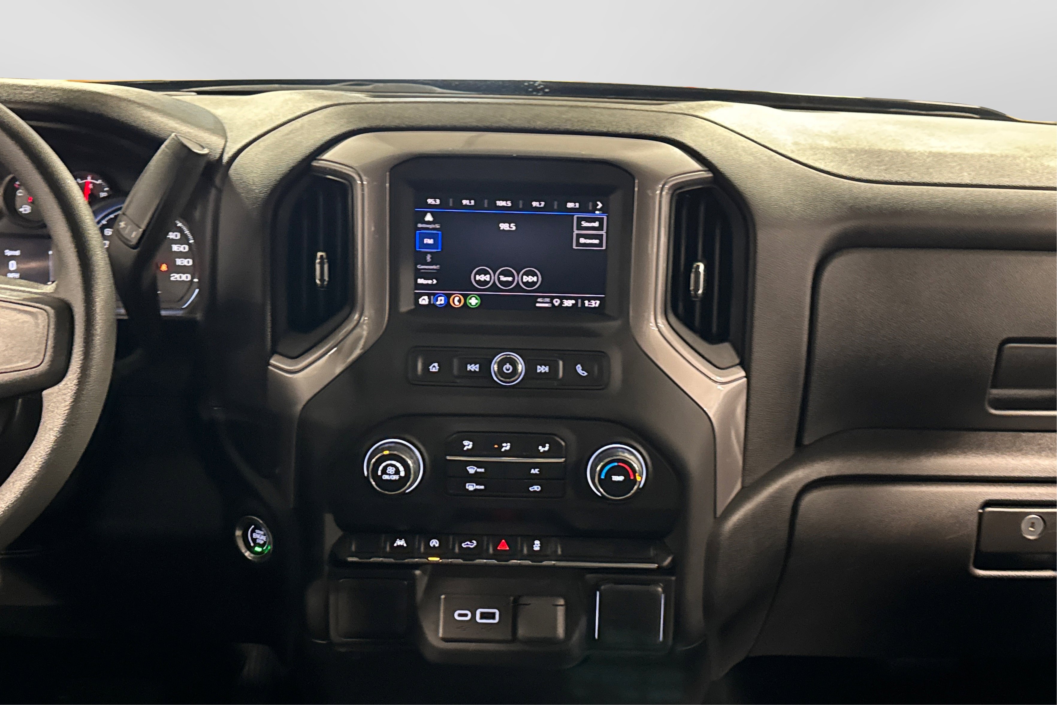 Used 2023 Chevrolet Silverado 1500 Custom image 28