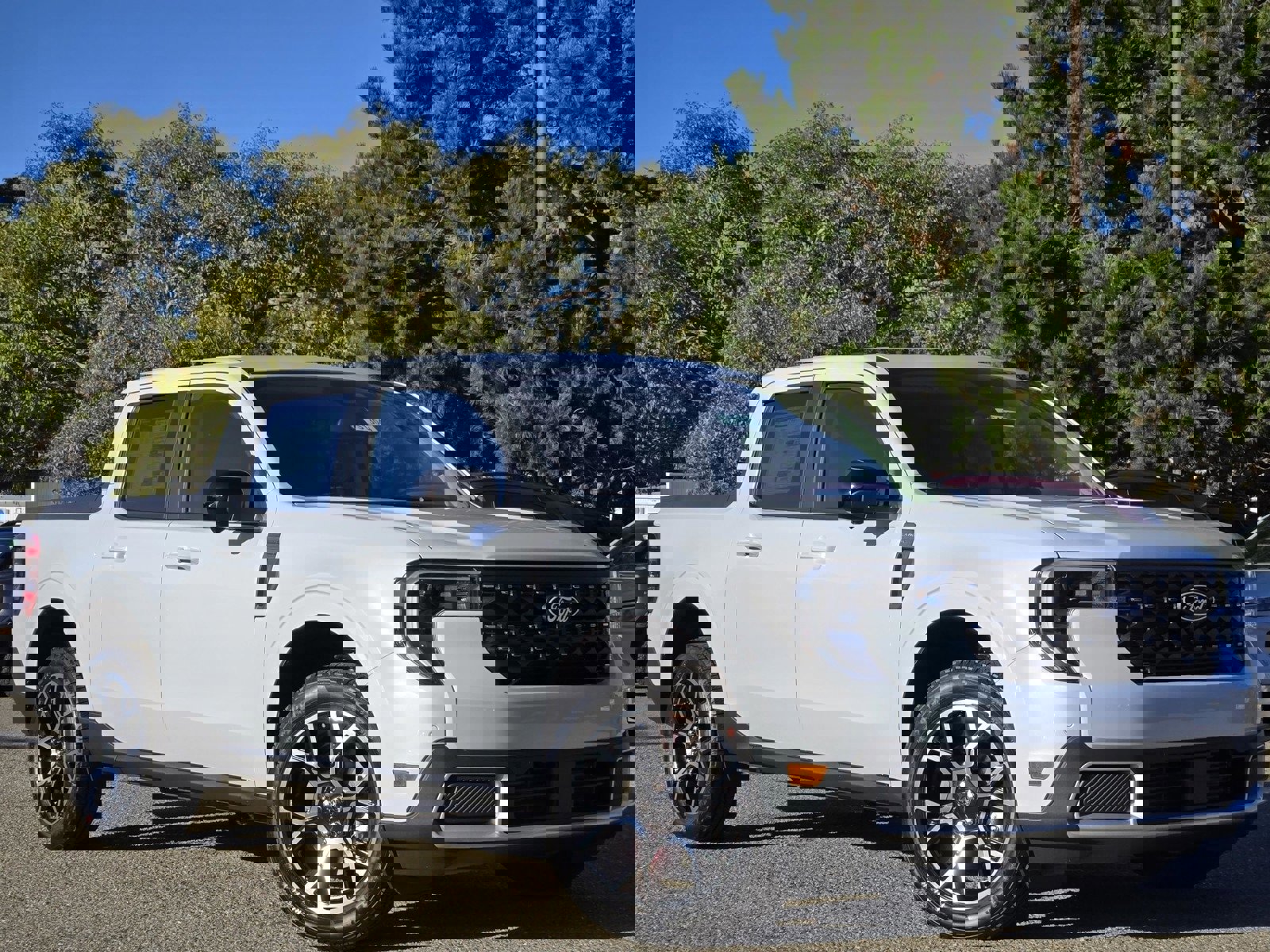 New 2025 Ford Maverick Lariat w/ 4K Tow Package image 2