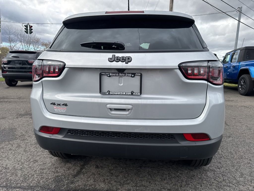 New 2026 Jeep Compass Latitude AWD/4WD image 9