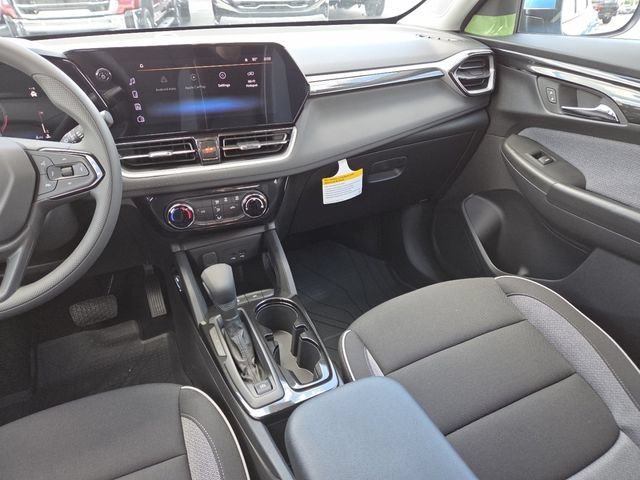 New 2026 Chevrolet TrailBlazer LT w/ Driver Confidence Package FWD image 28