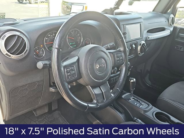 Used 2015 Jeep Wrangler Unlimited Sahara w/ Connectivity Group AWD/4WD image 17