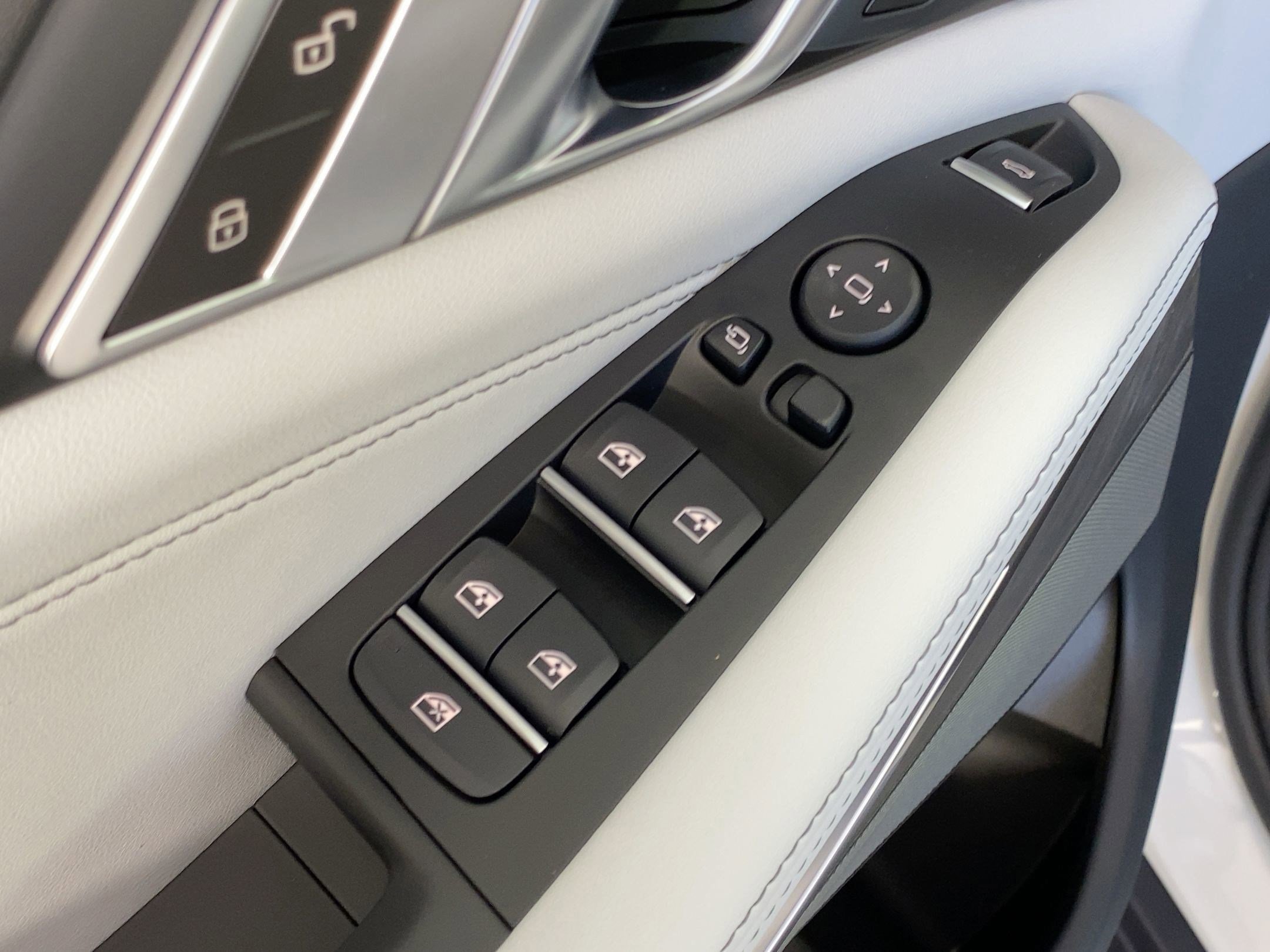 Used 2026 BMW X5 sDrive40i w/ Climate Comfort Package image 20