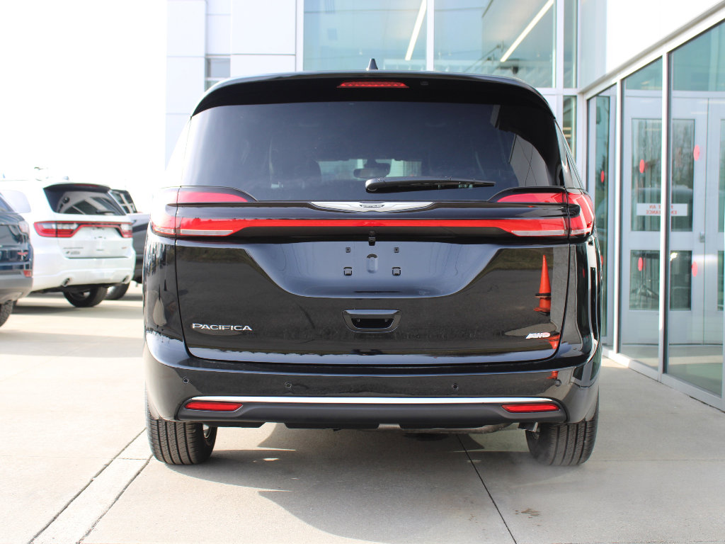 New 2026 Chrysler Pacifica Select image 7