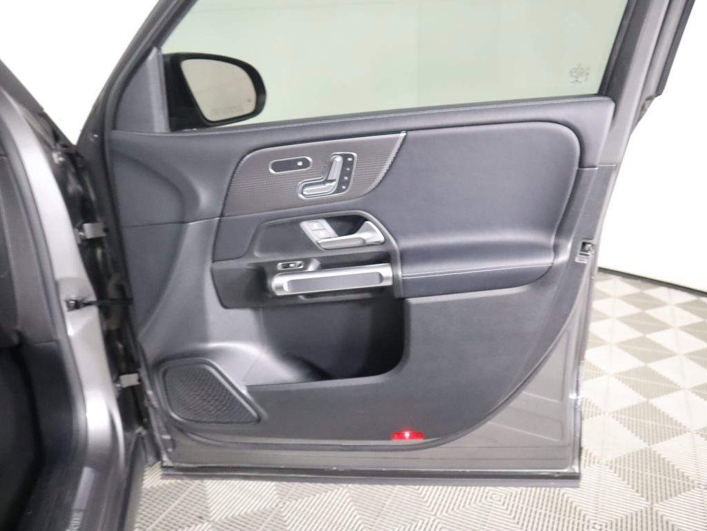 Certified 2021 Mercedes-Benz GLB 250 GLB 250 image 25
