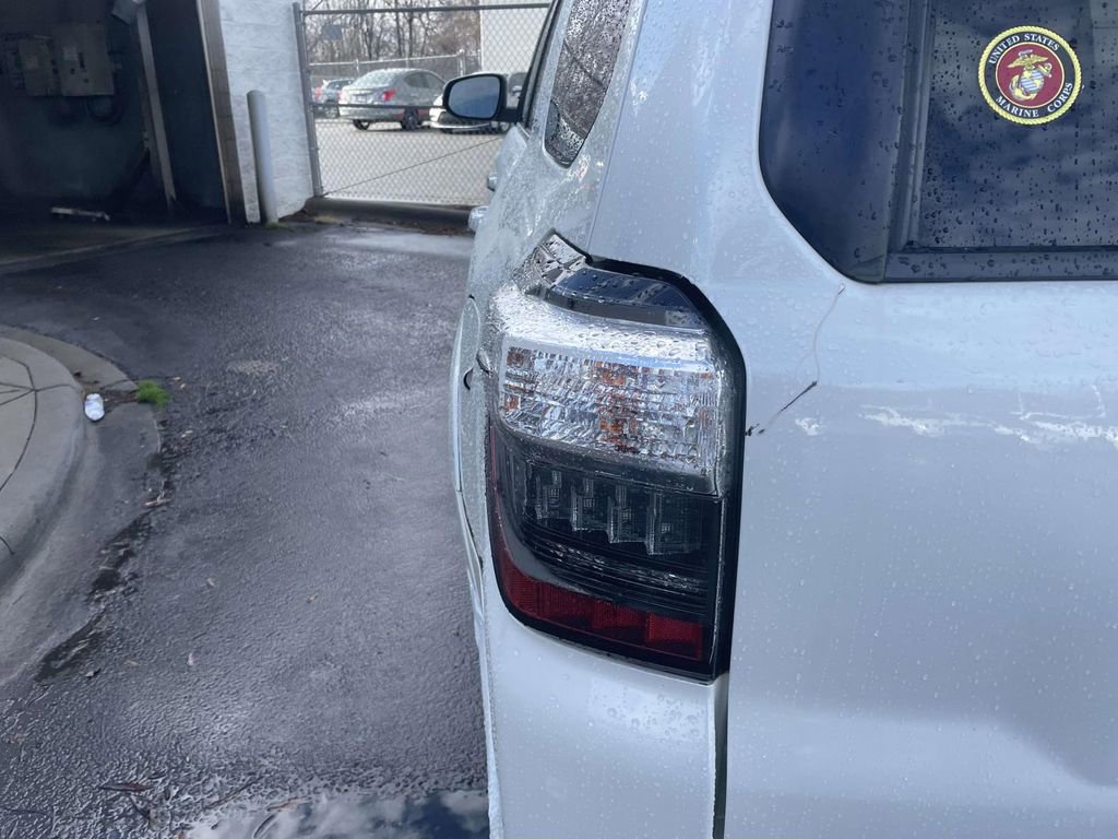 Used 2018 Toyota 4Runner Limited image 18