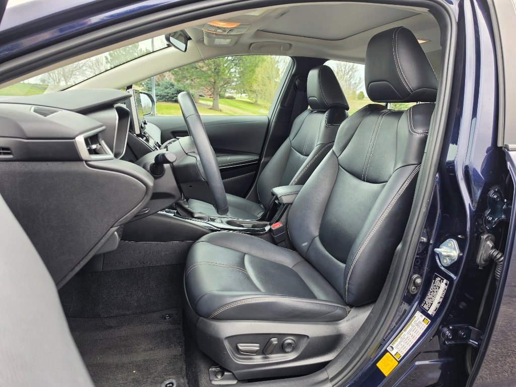 Used 2022 Toyota Corolla XLE w/ Carpet Mat Package (TMS) image 9