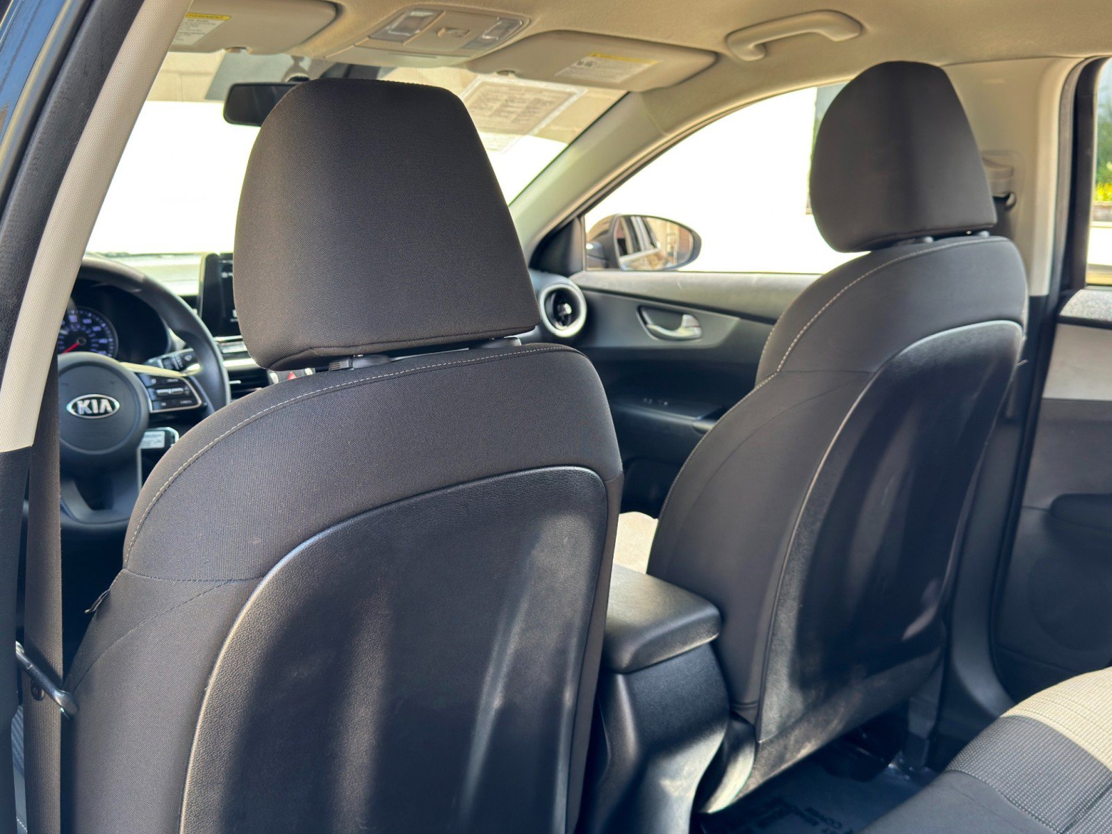 Used 2019 Kia Forte LXS FWD image 27