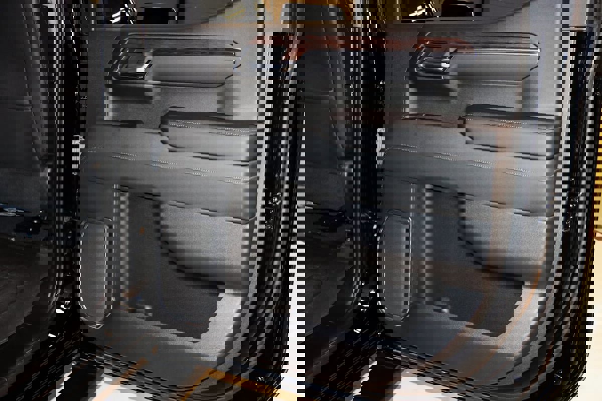 Used 2023 GMC Sierra 1500 SLT w/ SLT Convenience Package image 74