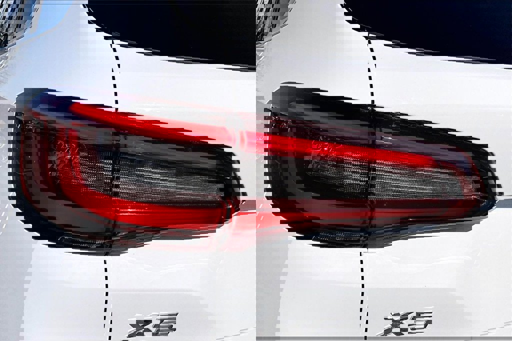 Used 2019 BMW X5 xDrive40i w/ Convenience Package image 30