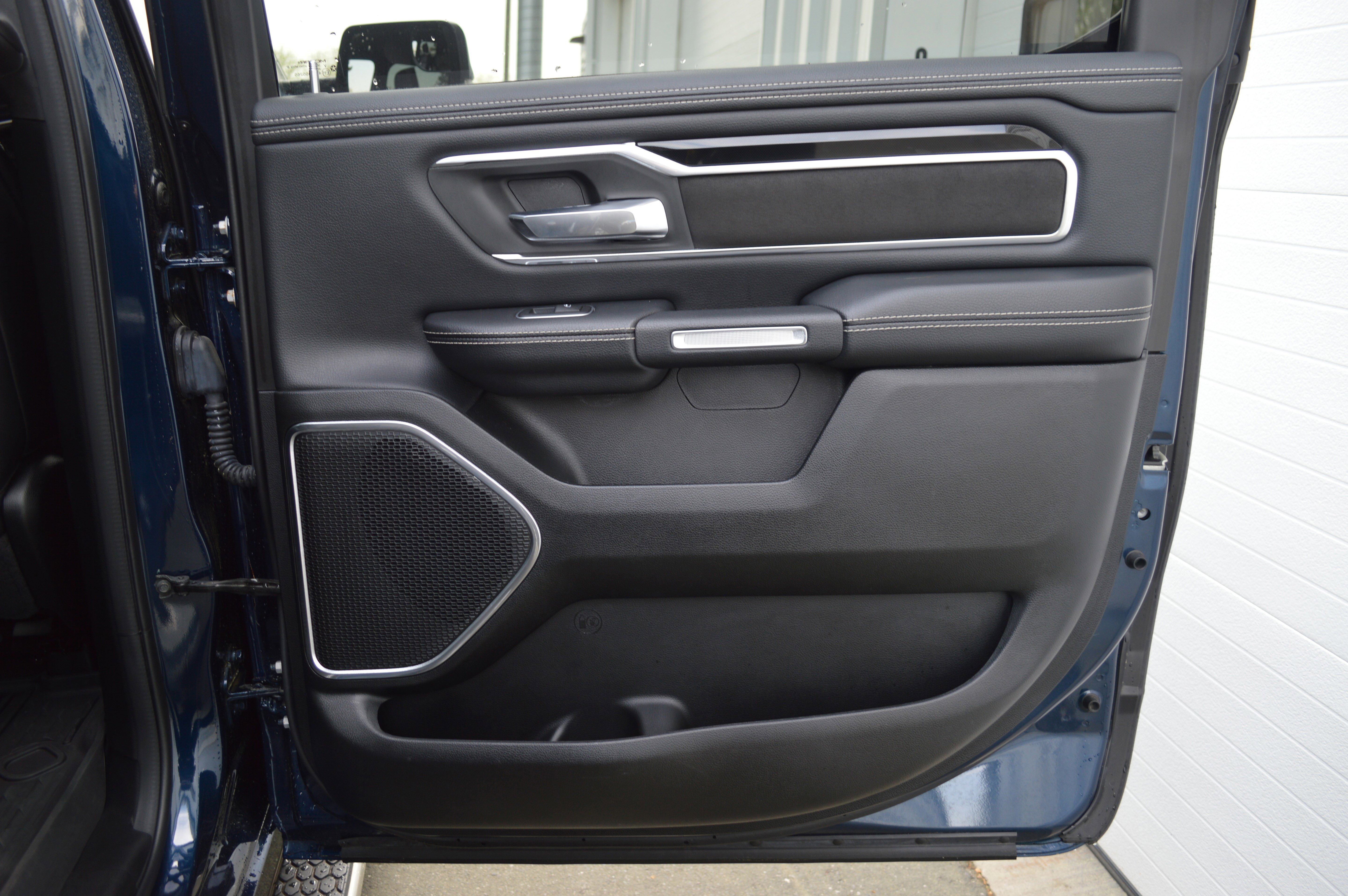 Used 2020 RAM 1500 Laramie w/ Sport Appearance Package image 33