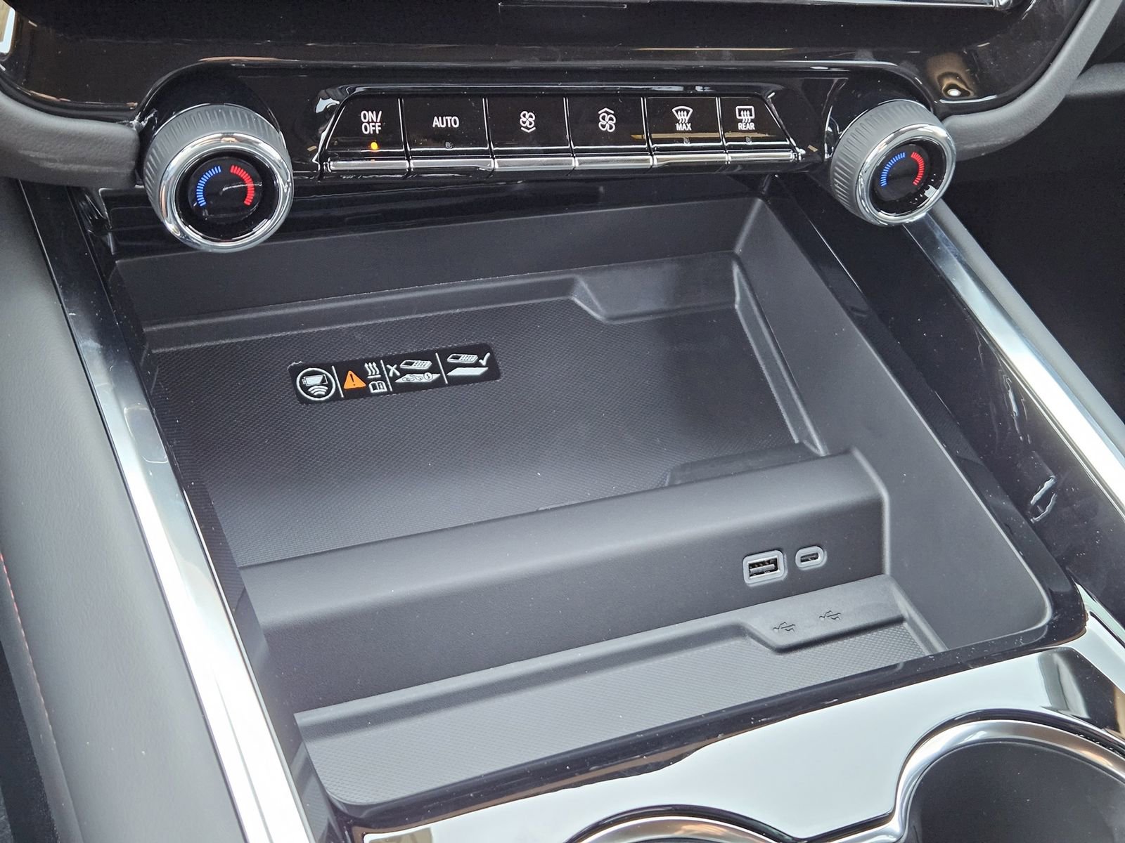 New 2026 Chevrolet Tahoe RST image 22