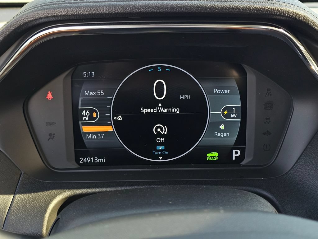 Used 2023 Chevrolet Bolt EUV LT FWD image 29