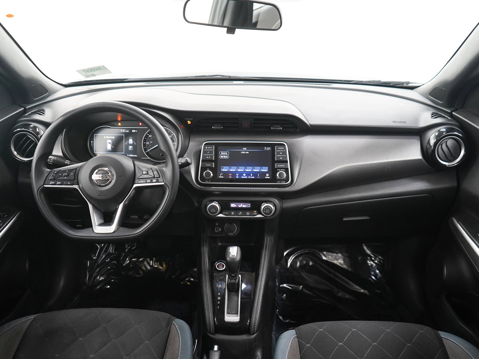 Used 2019 Nissan Kicks SV FWD image 13