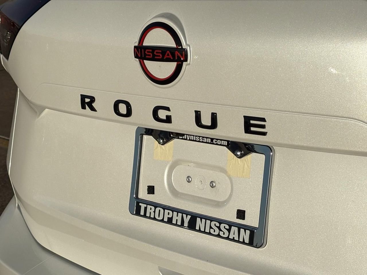 New 2026 Nissan Rogue SV image 7