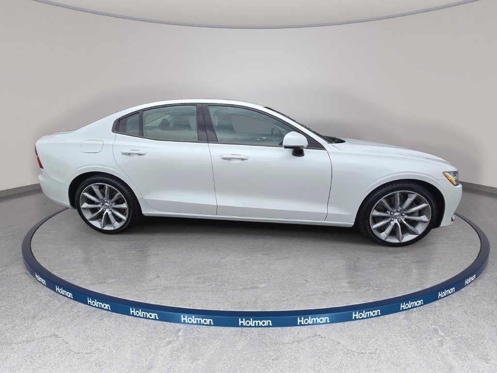 Used 2021 Volvo S60 T6 Momentum w/ Premium Package AWD/4WD image 5