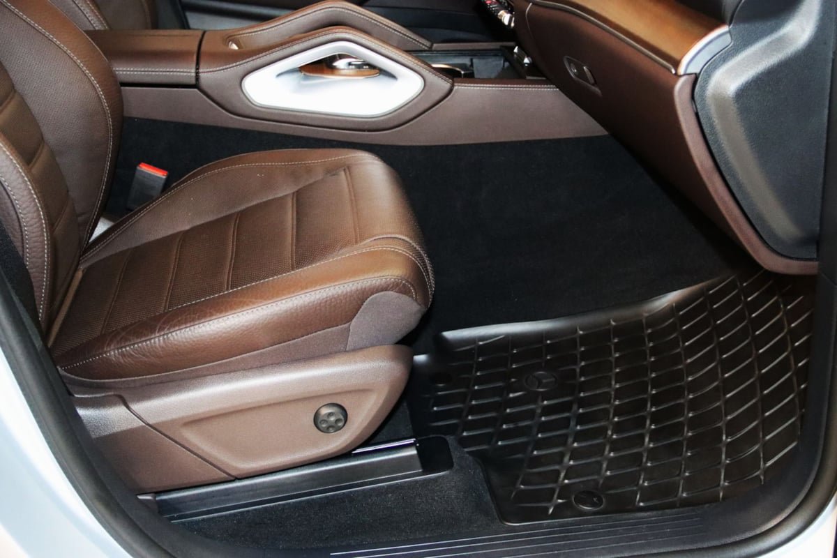 Used 2023 Mercedes-Benz GLS 450 4MATIC image 70