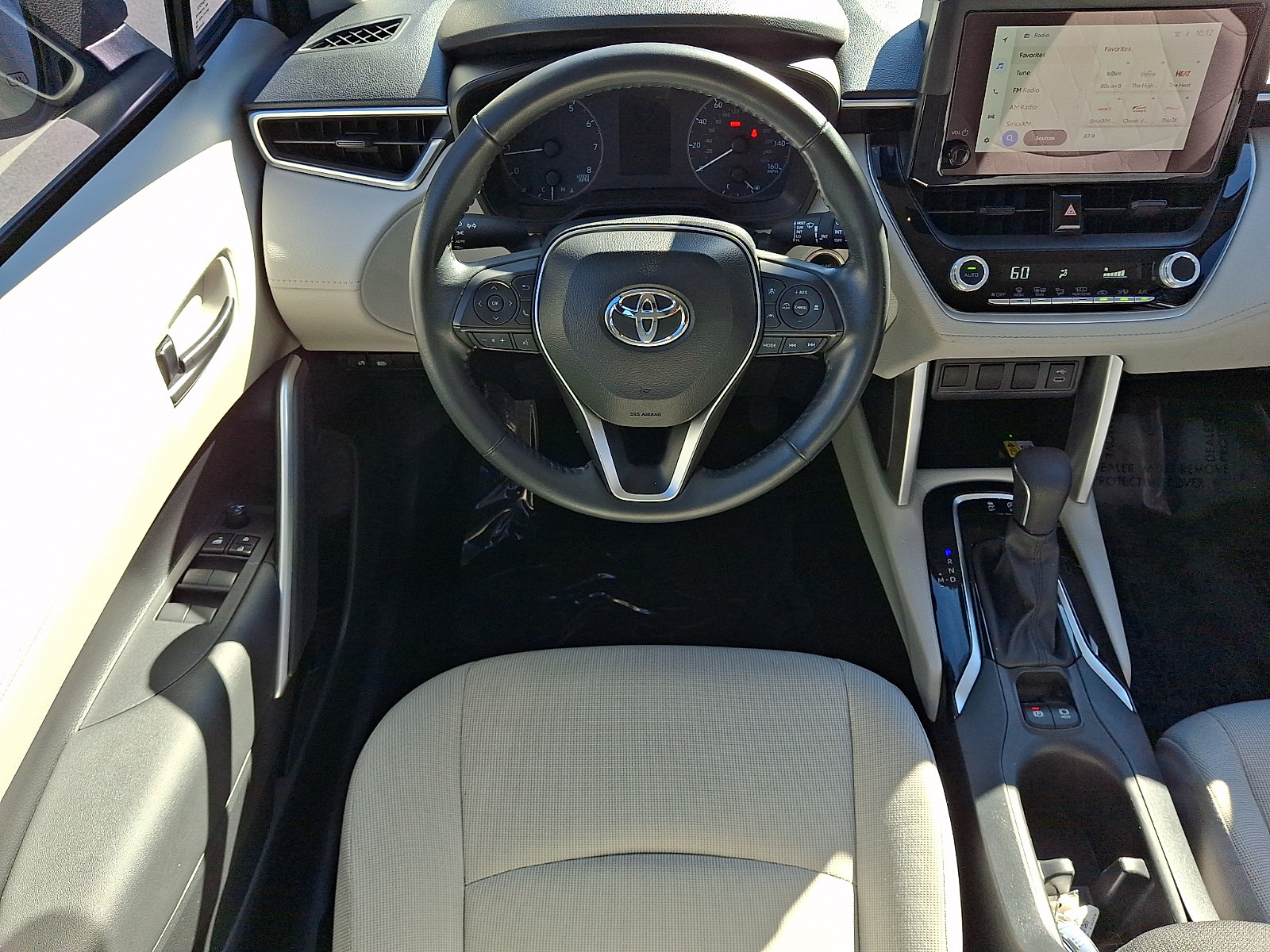 Used 2023 Toyota Corolla Cross LE AWD/4WD image 12