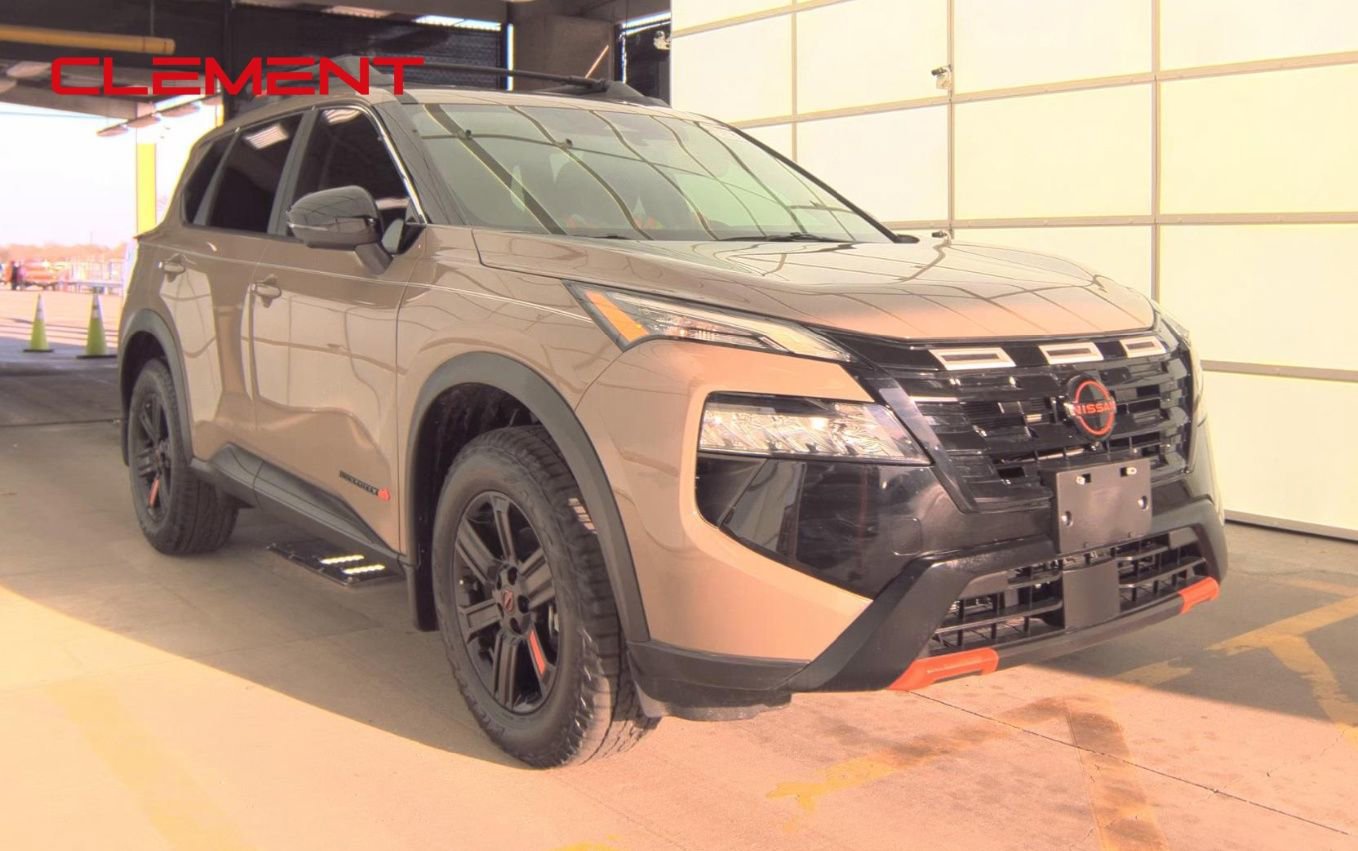 Used 2025 Nissan Rogue SV w/ Rock Creek Premium Package image 4