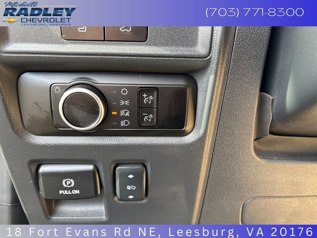 Used 2024 Ford Expedition Max XLT image 17