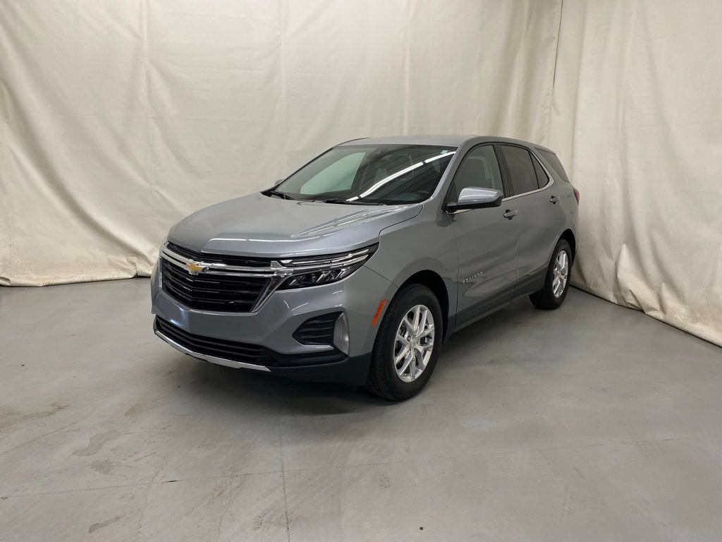 Used 2024 Chevrolet Equinox LT AWD/4WD image 2