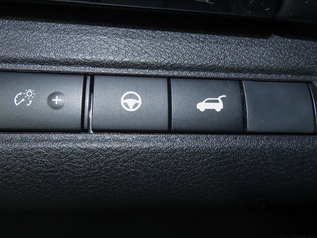 New 2025 Nissan Pathfinder SV w/ Cargo Package image 21