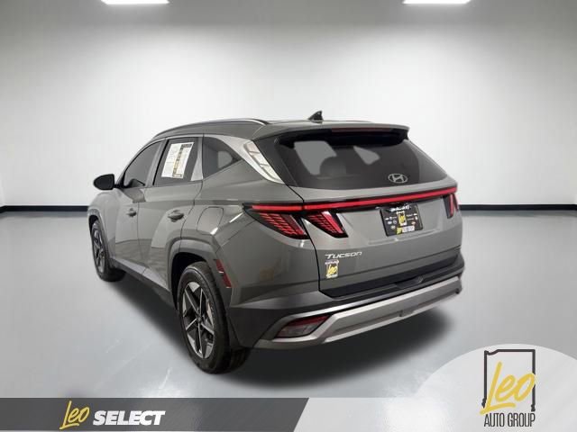 Used 2025 Hyundai Tucson SEL FWD image 4