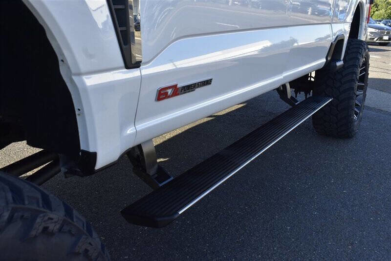 Used 2024 Ford F350 Platinum image 12