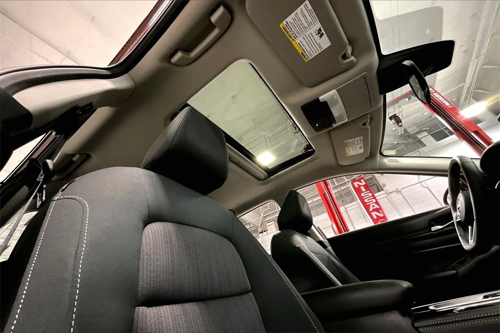 Certified 2024 Nissan Altima 2.5 SV w/ SV Premium Package image 24