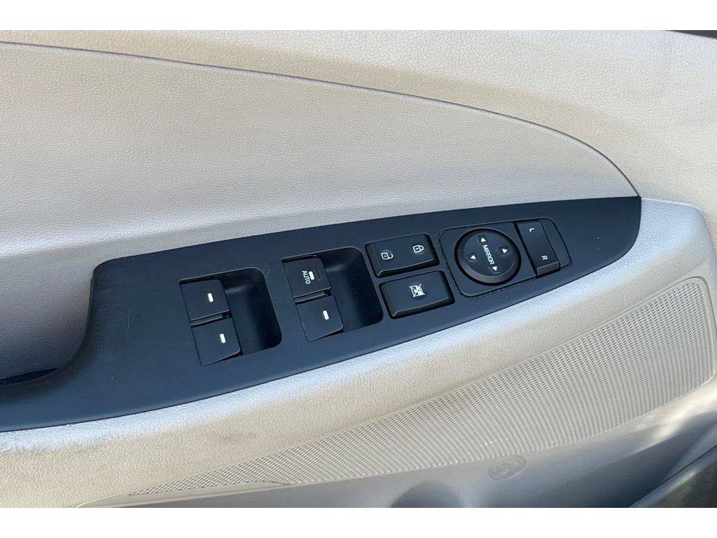 Used 2017 Hyundai Tucson Sport w/ Cargo Package FWD image 13