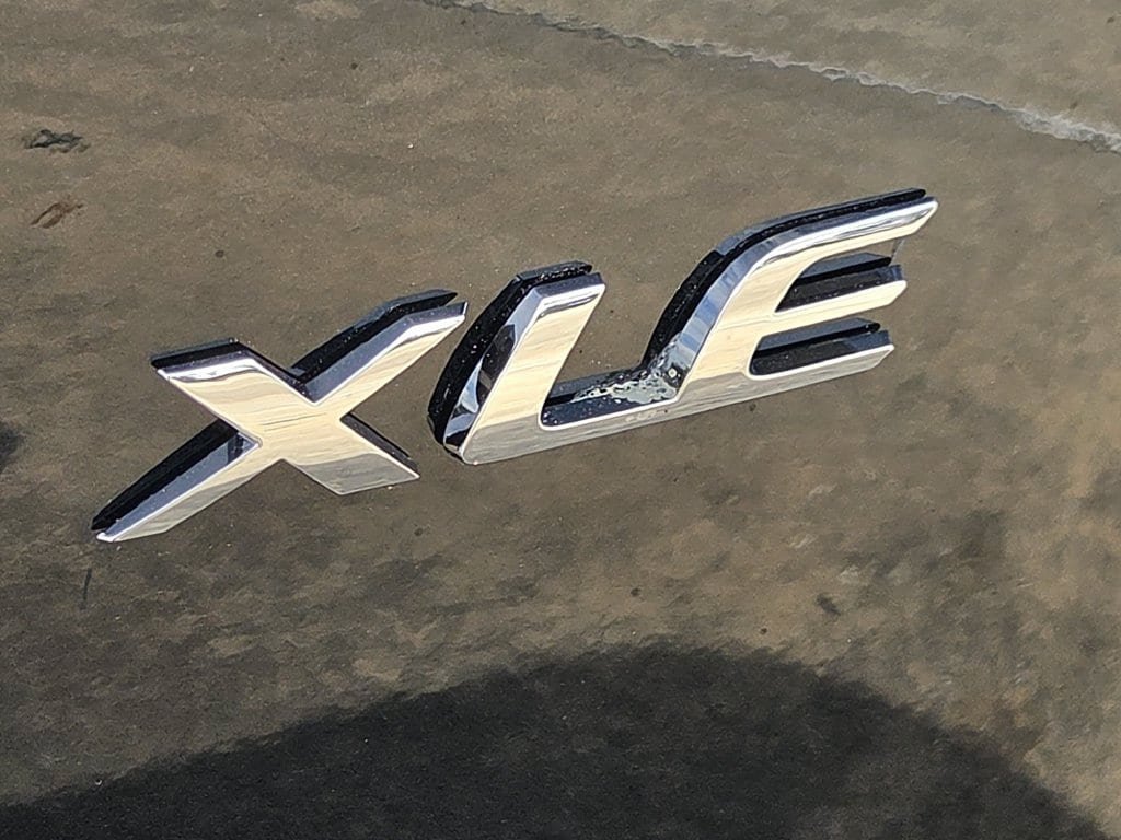 Used 2025 Toyota Corolla Cross XLE FWD image 11