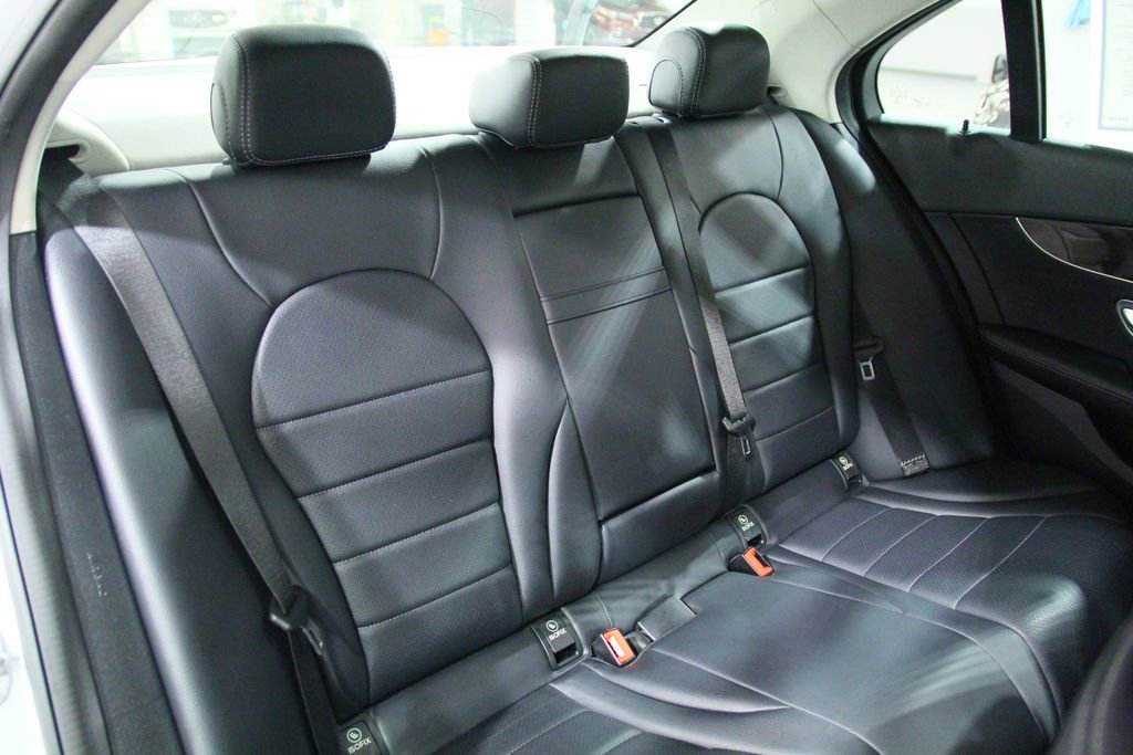 Certified 2018 Mercedes-Benz C 300 4MATIC Sedan image 28