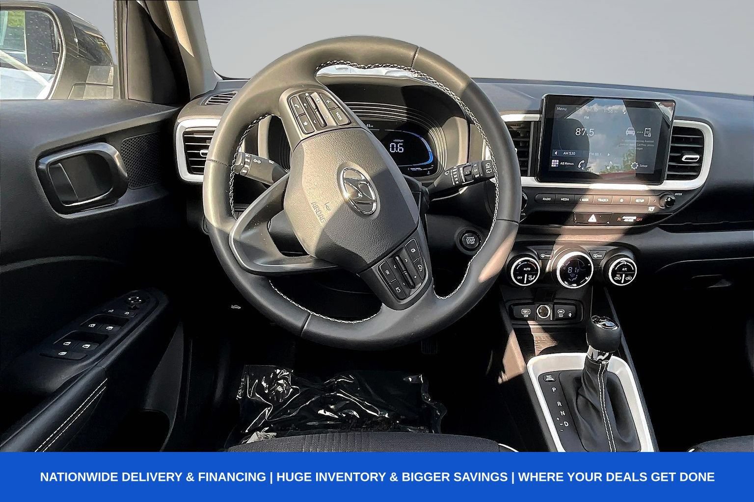 Used 2026 Hyundai Venue SEL FWD image 11