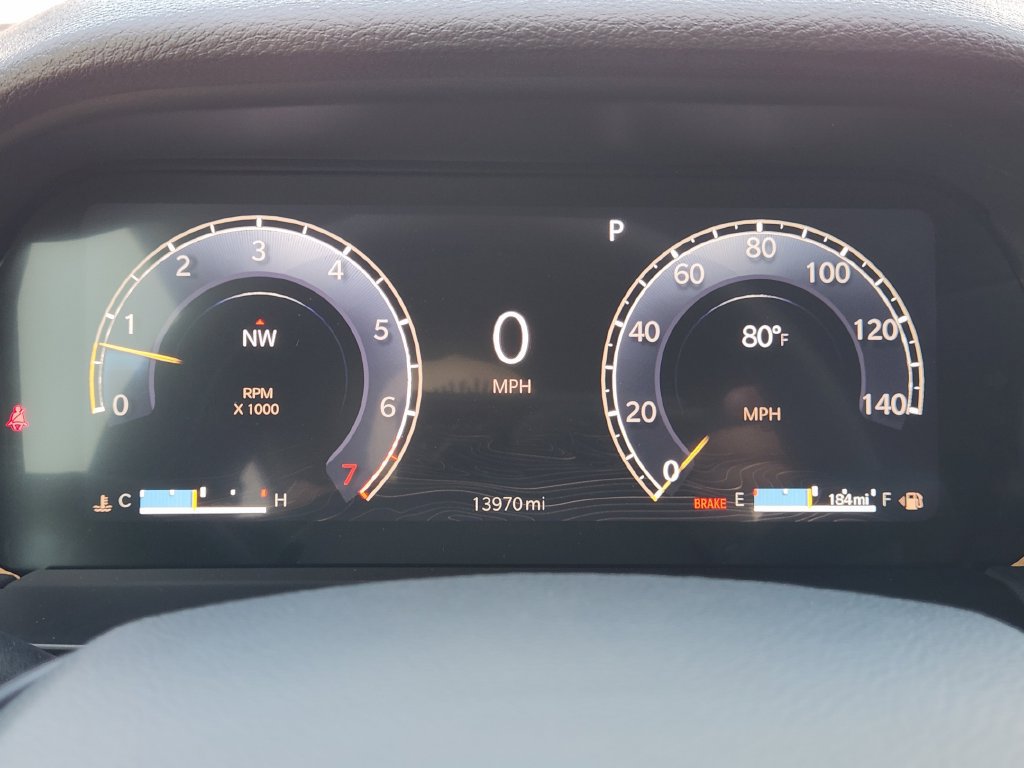 Used 2025 Jeep Grand Cherokee L Laredo RWD image 18