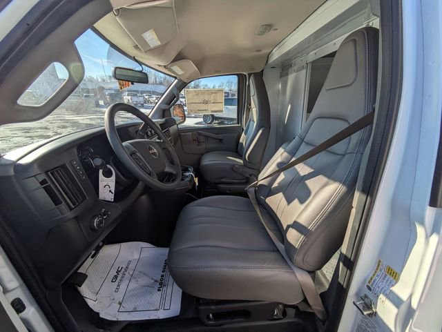 New 2025 GMC Savana 3500 w/ Power Convenience Package RWD image 15