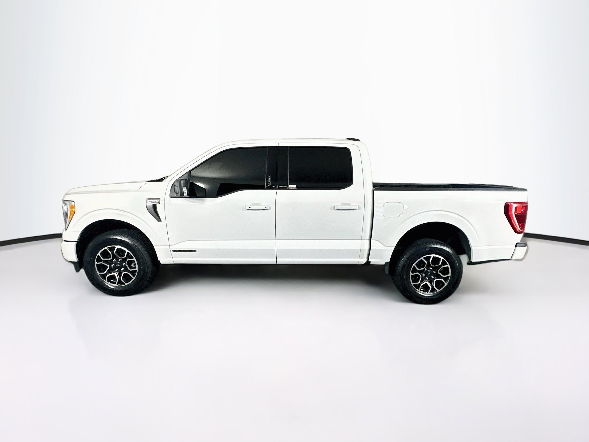 Used 2023 Ford F150 XLT w/ Equipment Group 302A High AWD/4WD image 4