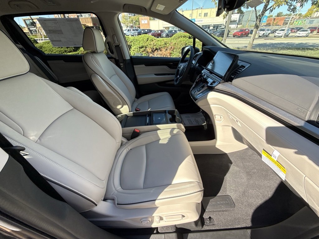 New 2026 Honda Odyssey Touring image 42