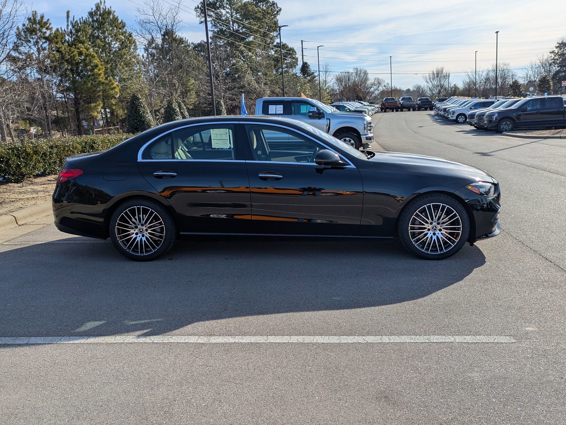 Used 2022 Mercedes-Benz C 300 Sedan image 3