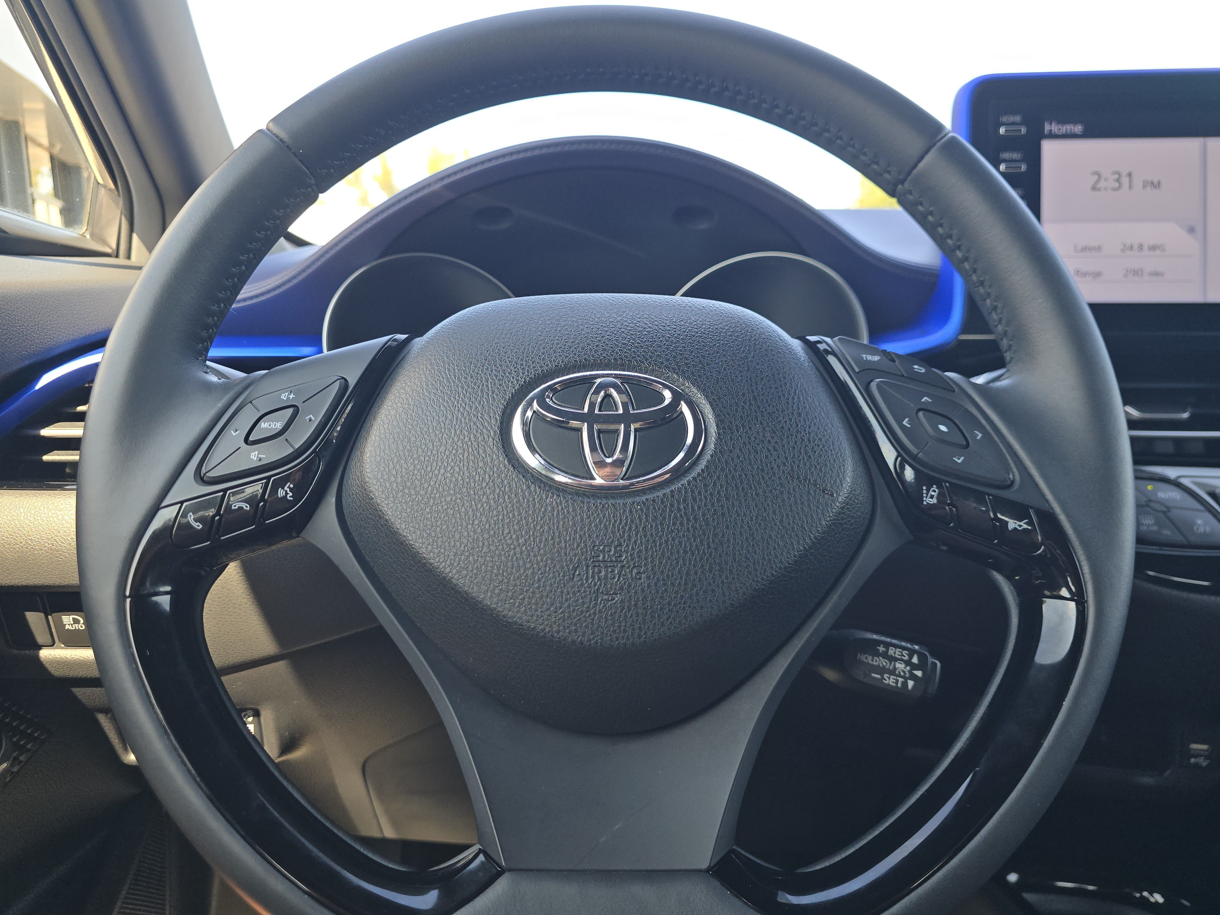 Used 2020 Toyota C-HR XLE FWD image 22