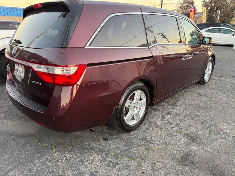 Used 2012 Honda Odyssey Touring image 5