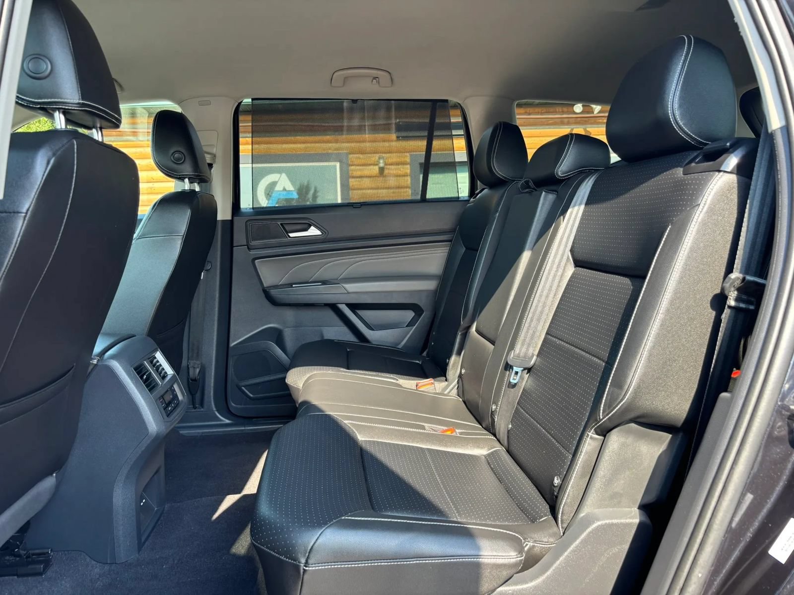 Used 2023 Volkswagen Atlas SE w/ Black Wheel Package AWD/4WD image 16
