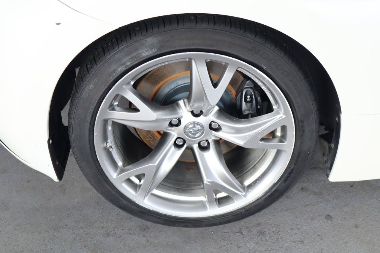 Used 2012 Nissan 370Z Touring w/ Sport Pkg RWD image 33