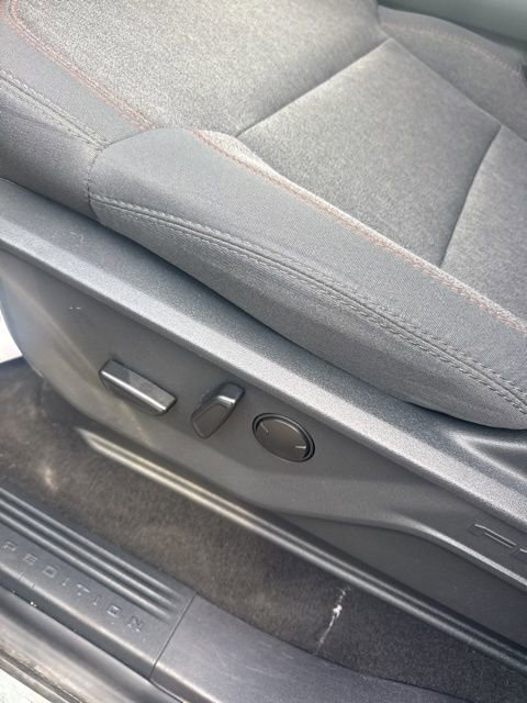 Used 2025 Ford Expedition Active AWD/4WD image 22