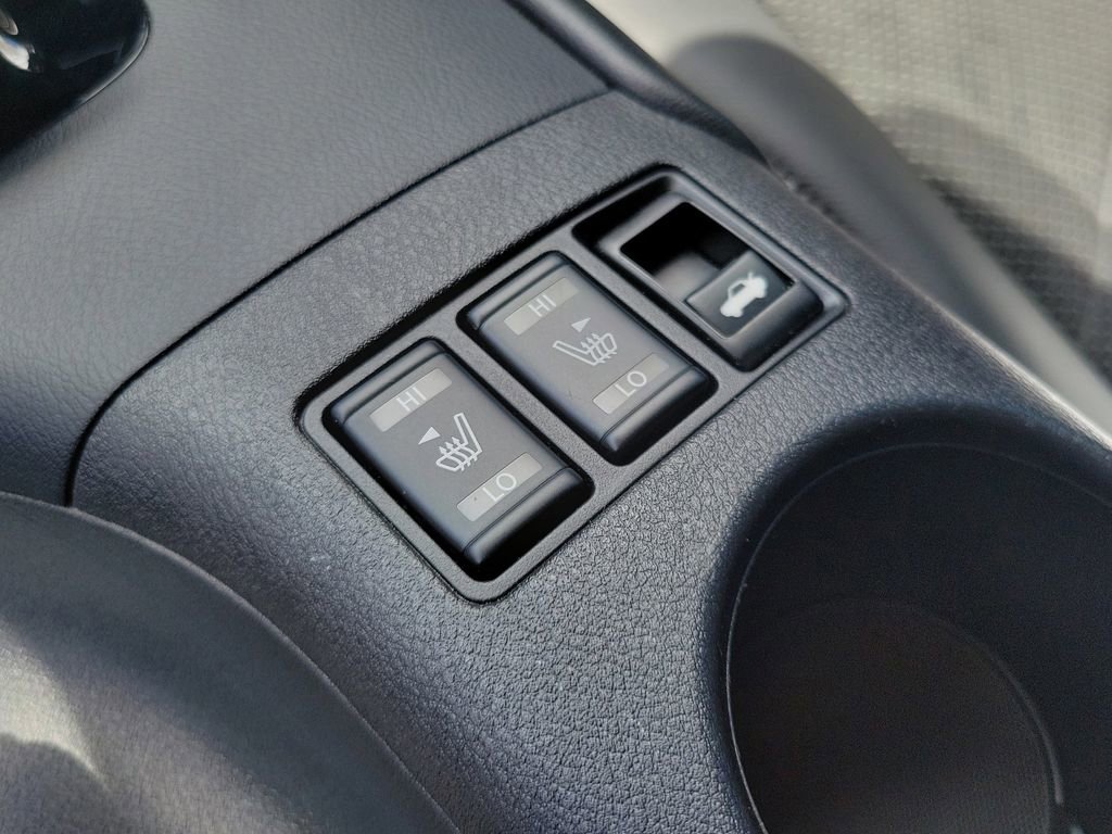 Certified 2025 Nissan Z Performance w/ Floor Mat Package RWD image 32
