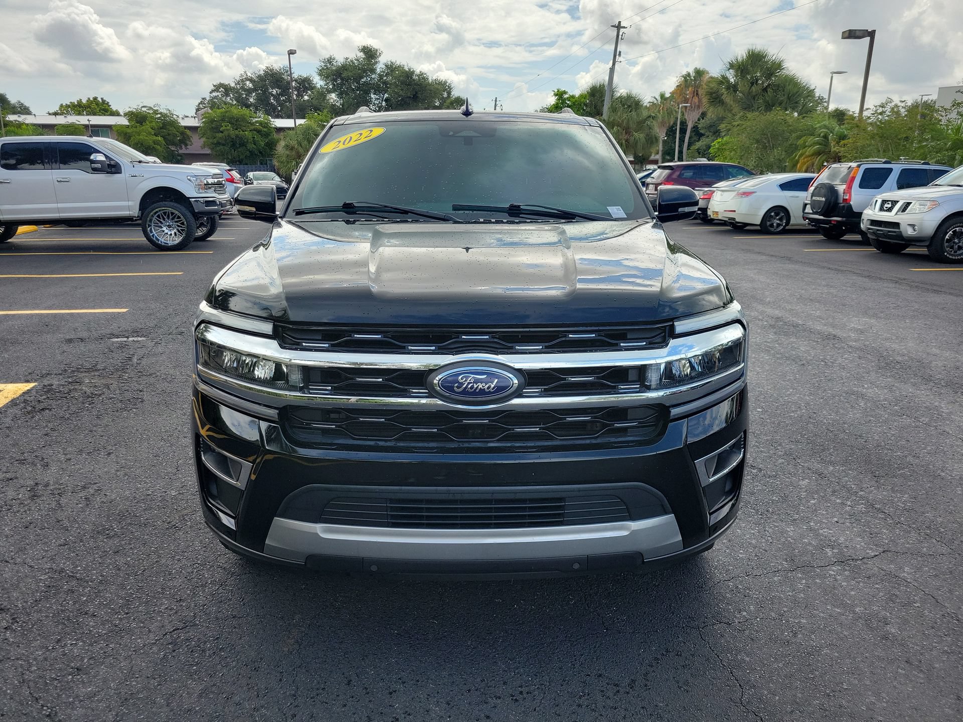 Used 2022 Ford Expedition Max Limited RWD image 4