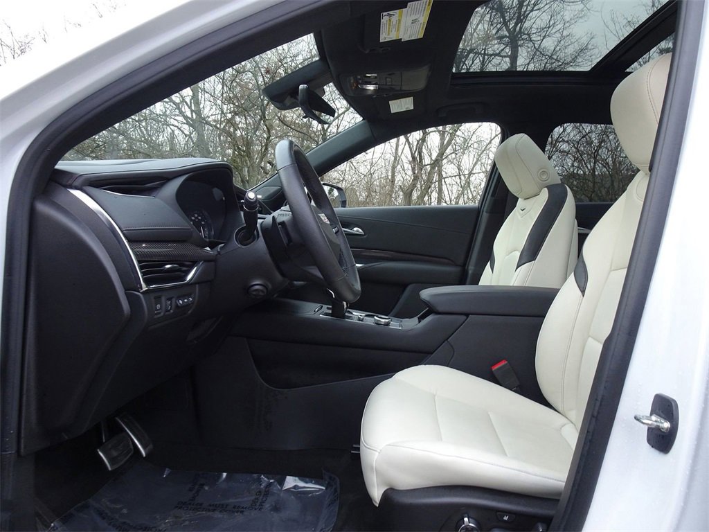 Certified 2023 Cadillac XT4 Sport image 7