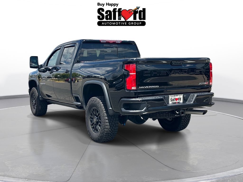 Used 2025 Chevrolet Silverado 2500 ZR2 w/ Technology Package AWD/4WD image 5