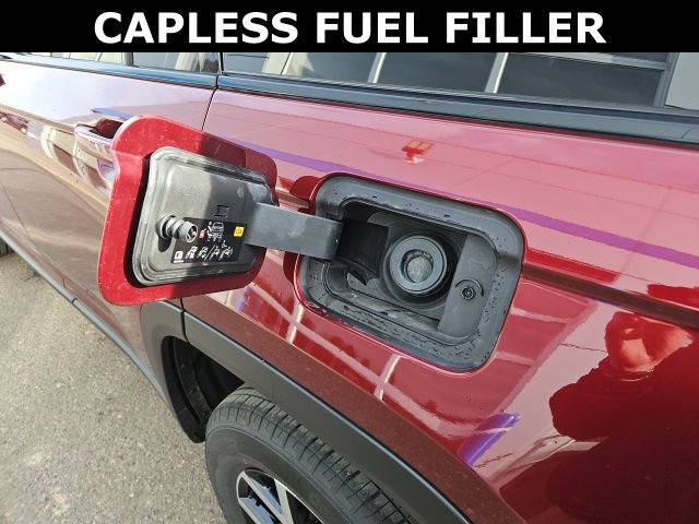 Used 2024 Jeep Grand Cherokee Limited w/ Luxury Tech Group II AWD/4WD image 12