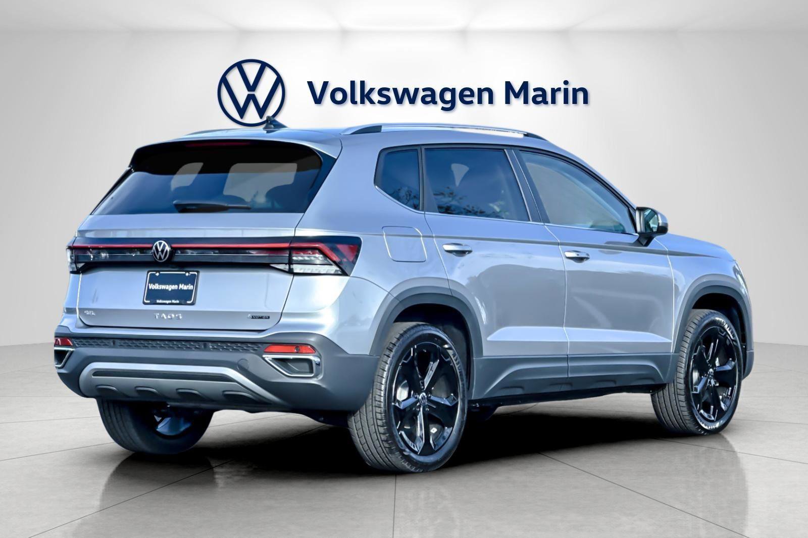 New 2026 Volkswagen Taos SEL image 5